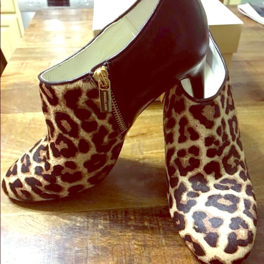 Michael Kors Sammy ankle boot